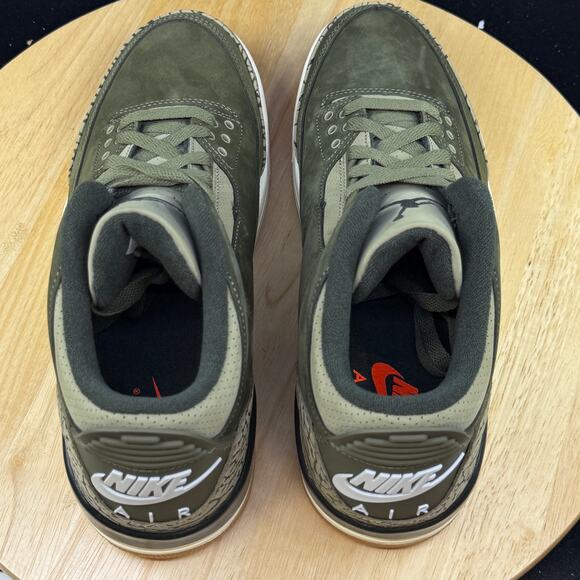 Air Jordan 3 Retro Family Affair Men's Size 9 Medium Olive/Sequoia DN3707-202 - Picture 8 of 10